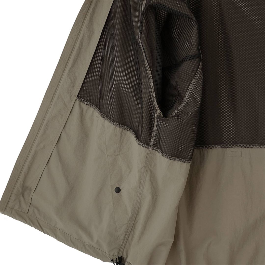 【MARGARET HOWELL】ウォーターリパレントタスランナイロンリップフーディー DK.ストーン XL