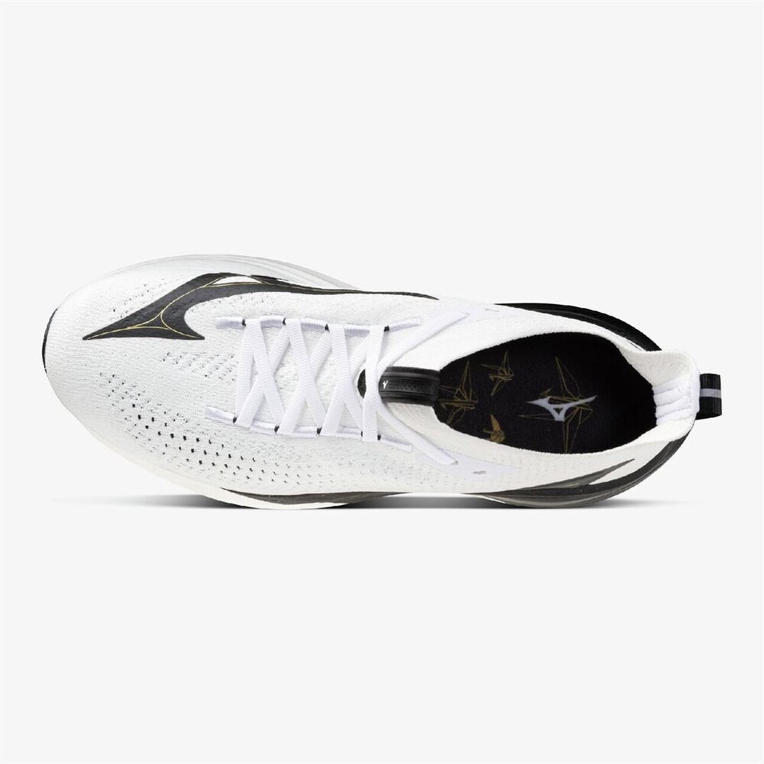 MIZUNO NEO VISTA2(スピードワーク／テンポ走) ホワイト×ゴールド×ブラック 23.0