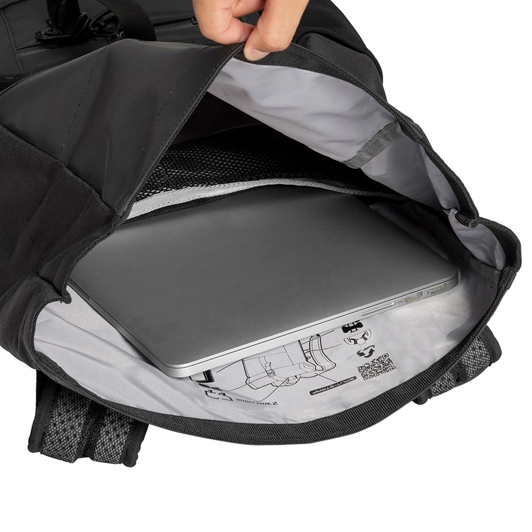 バックパック WP(25L) ブラック