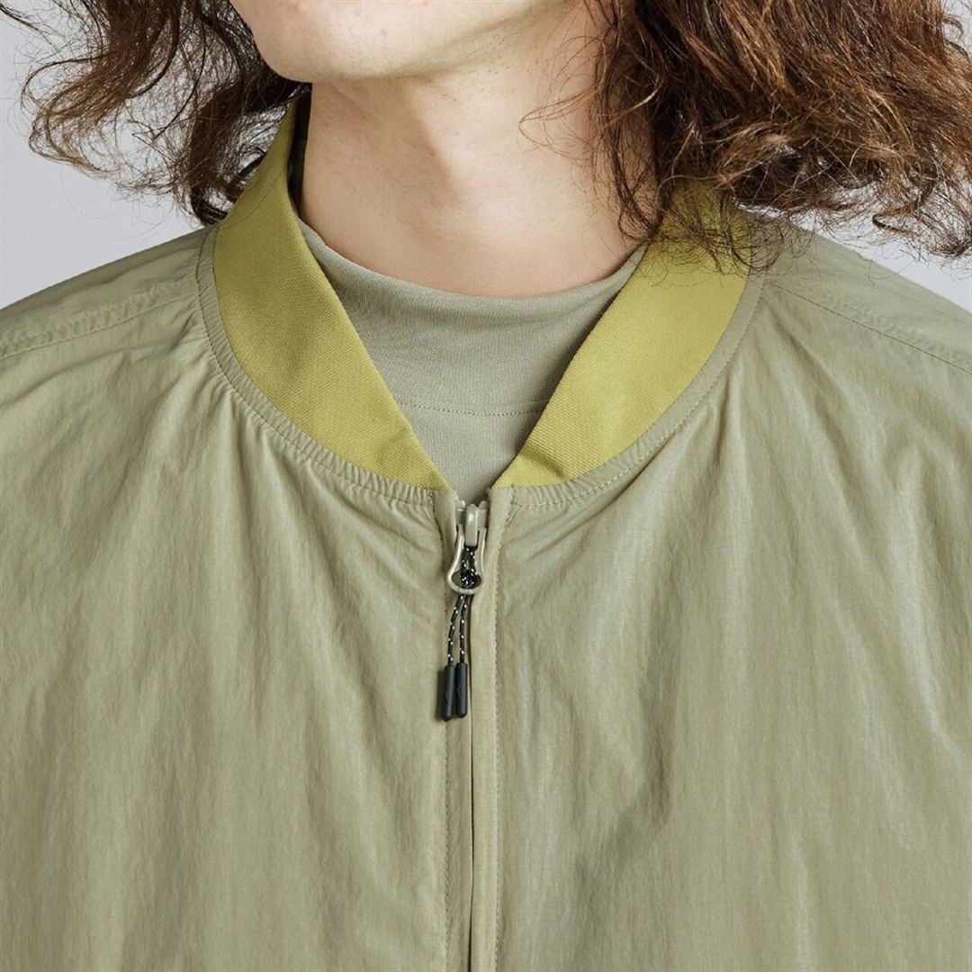 ウォーターリパレントボンバージャケット エルムベージュ XL