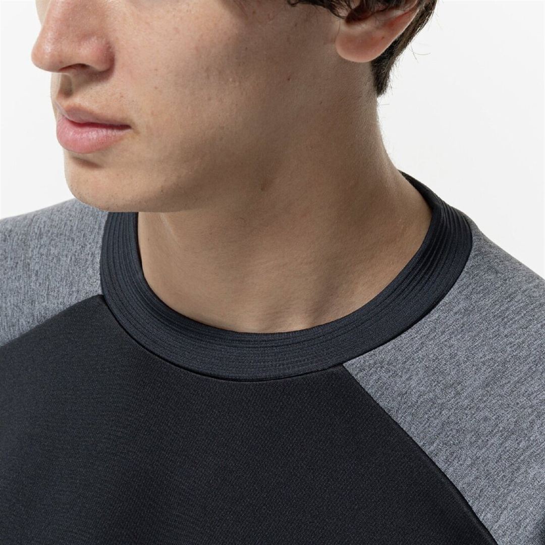 ストレッチクルーネックシャツ ブラック M