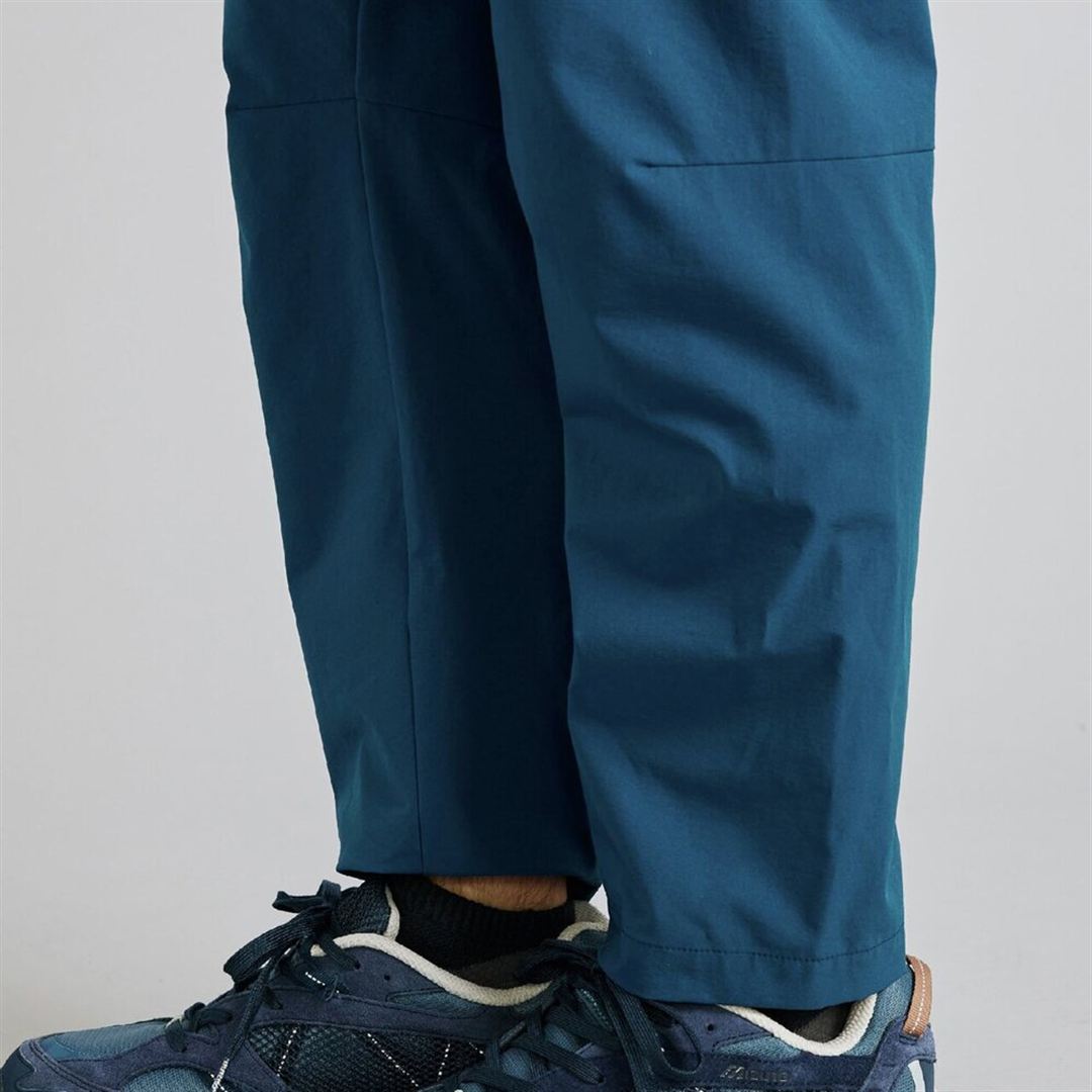 MIZUNO BUDDYストレッチ撥水テーパードパンツ セーラーブルー S