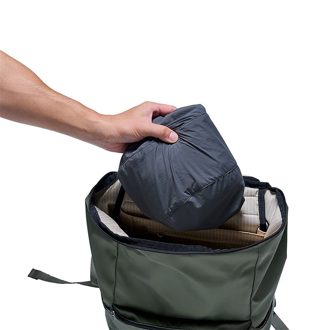 バックパック(20L) カーキ