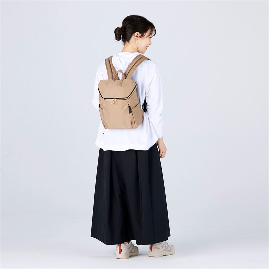 バックパック(8L) ベージュ