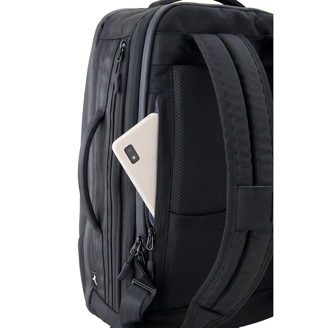 Biztripバックパック(22L／拡張時32L) ブラック