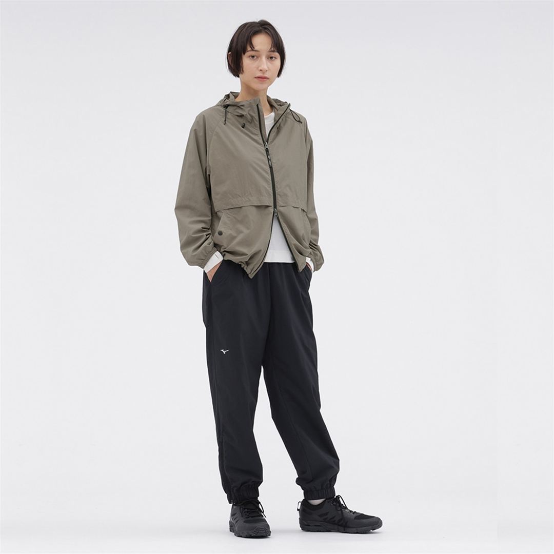 【MARGARET HOWELL】ウォーターリパレントタスランナイロンリップフーディー DK.ストーン 1