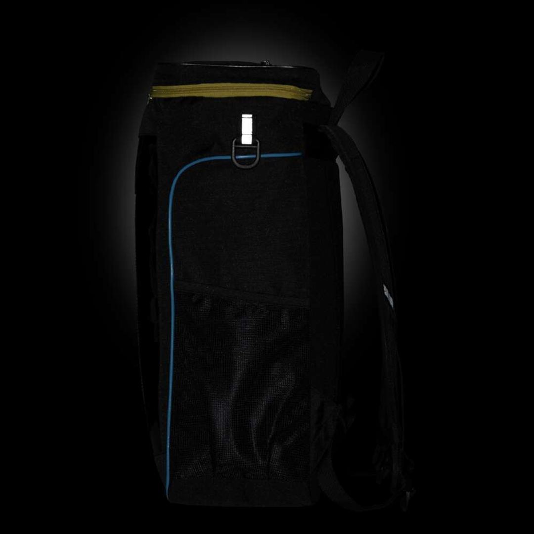 バックパックJr.(28L)限定カラー ブラック×ゴールド