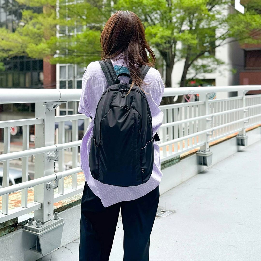 バックパック18L ブラック