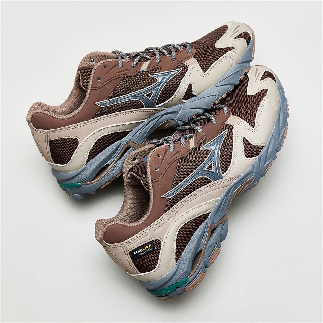 【ミズノ直営店限定】WAVE RIDER 10 CORDURA ブラウン×グレー×ベージュ 30.0
