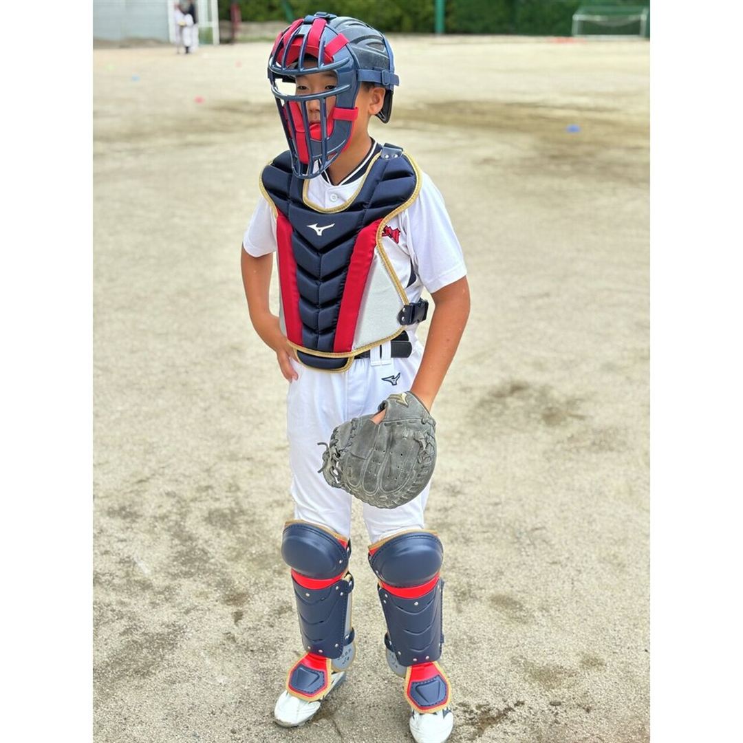 【ミズノ直営限定】小学生軟式用／ゴムソフトボール用捕手防具セット ネイビー×レッド×ゴールド