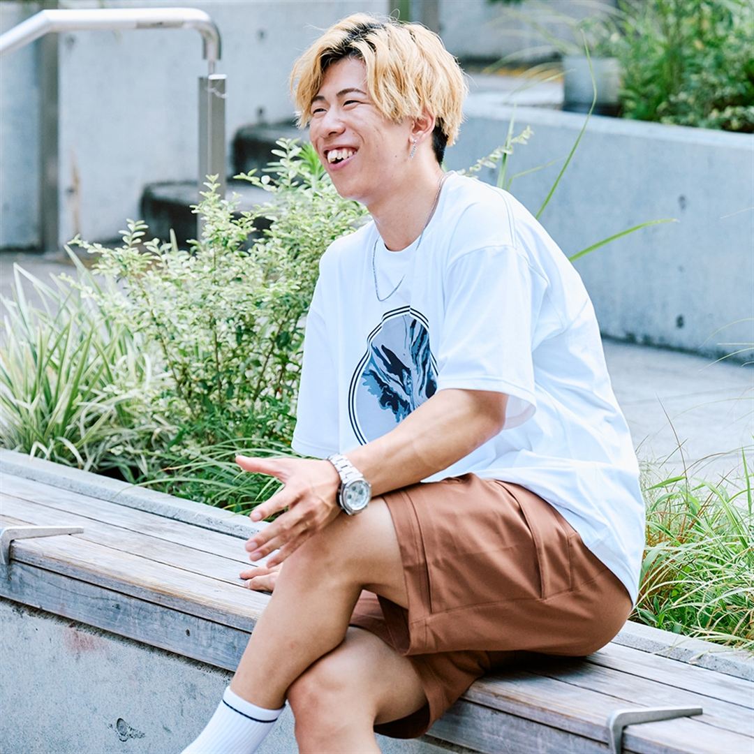 ルーズフィットグラフィックTシャツ ホワイト S