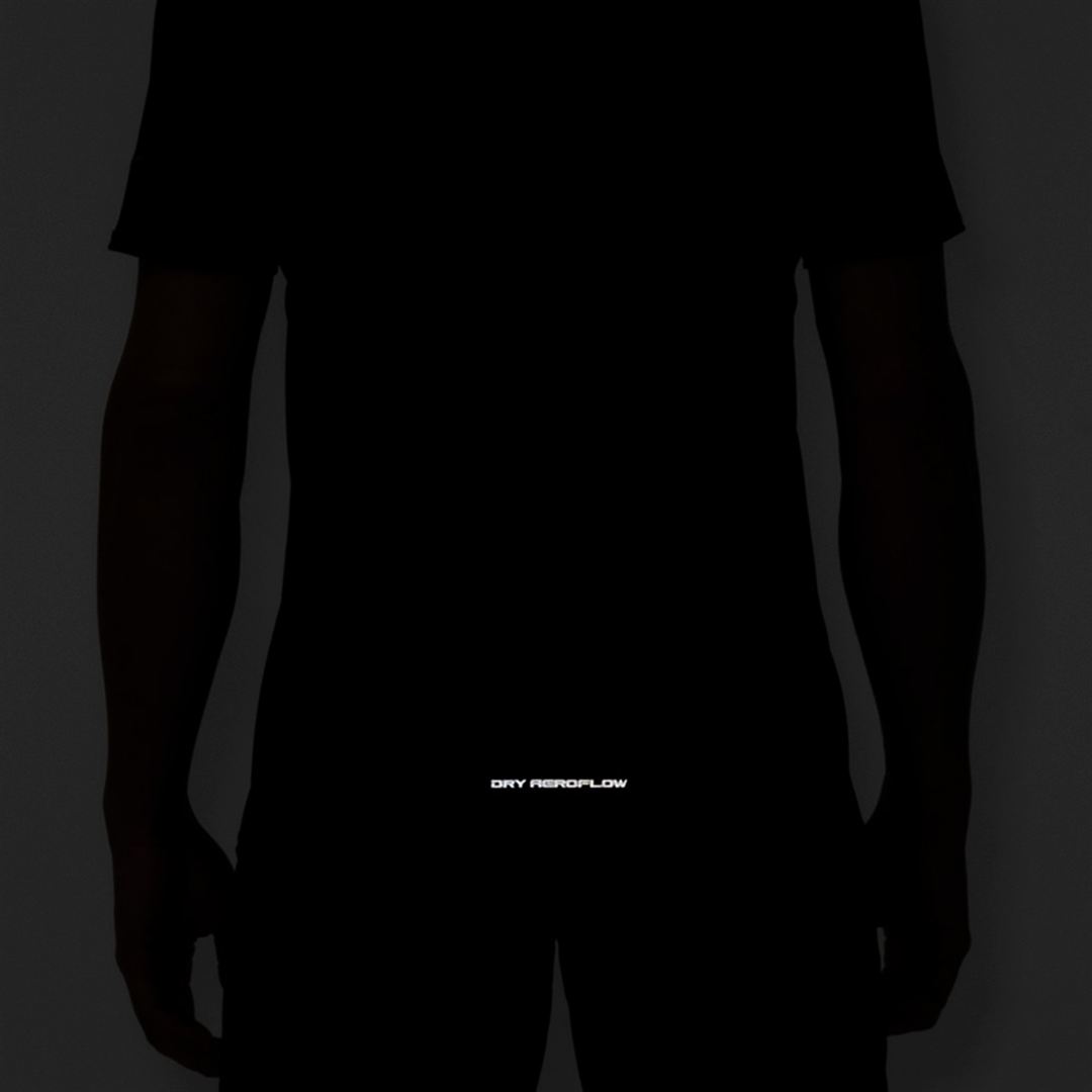 【汗処理／通気／軽量】ドライエアロフローライトTシャツ ブラック M