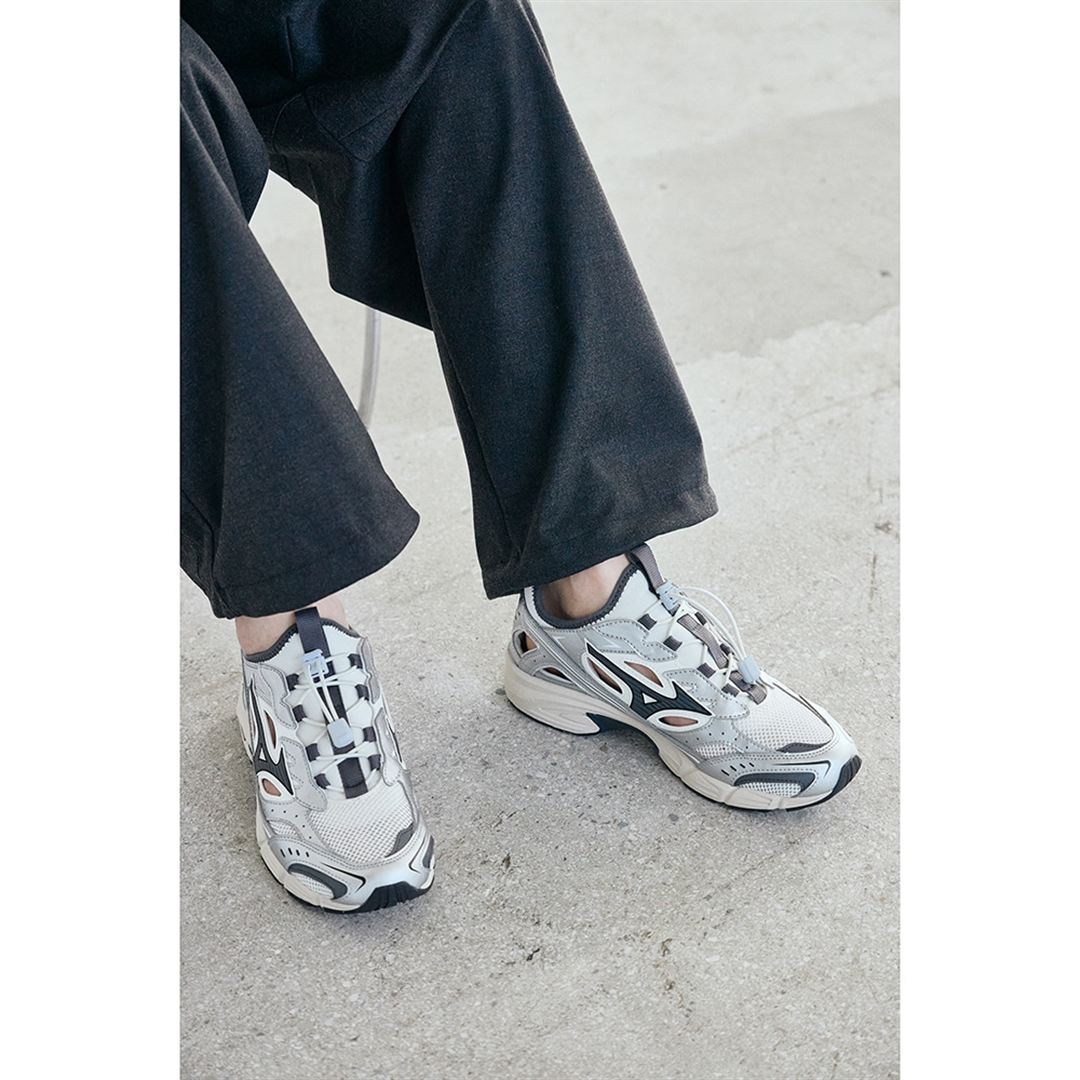 【ミズノ直営限定】MXR SANDAL シルバー×ブラック 30.0