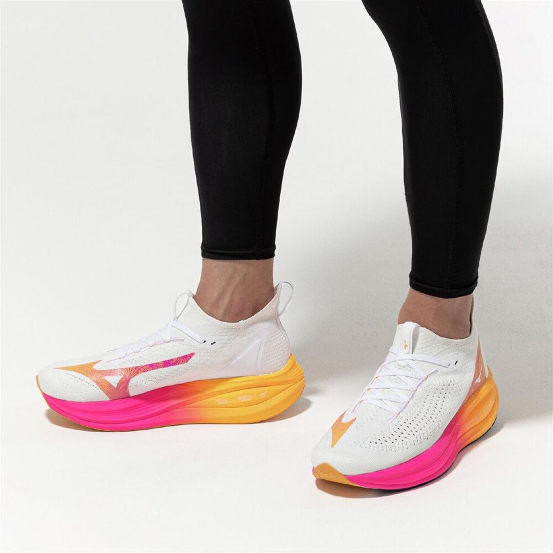 MIZUNO NEO VISTA2(スピードワーク／テンポ走) ホワイト×ピンク×オレンジ 23.0