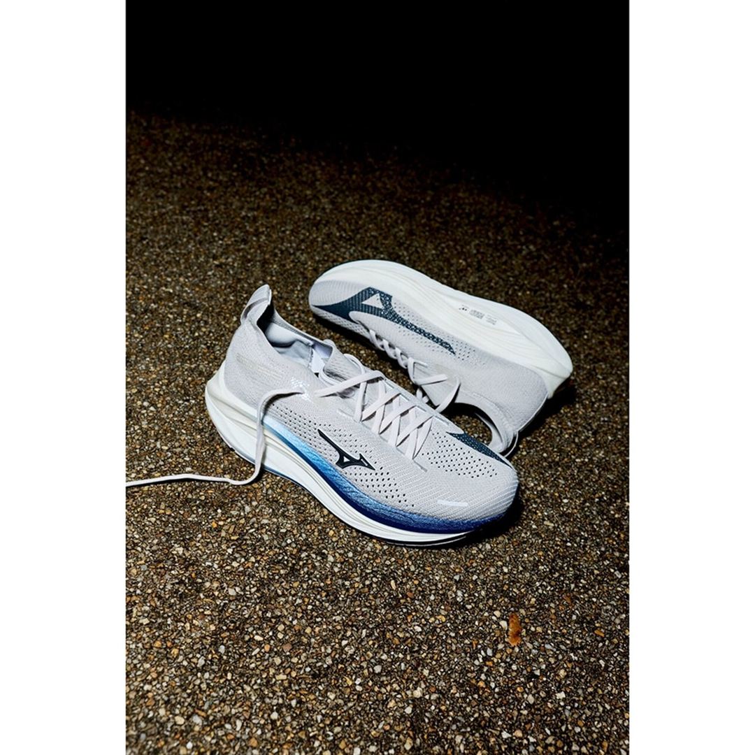 MIZUNO NEO VISTA3（スピードワーク／テンポ走） グレー×ブラック×ディープブルー 29