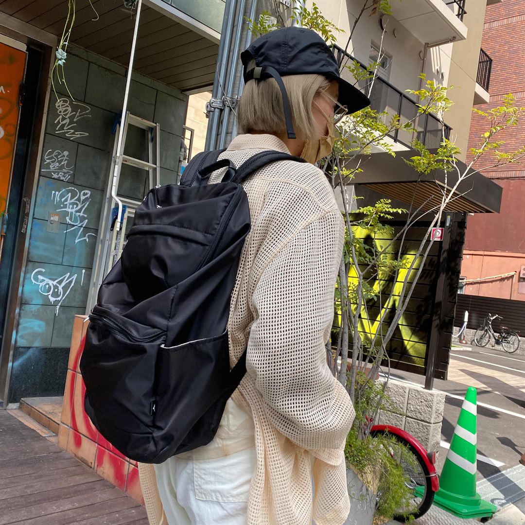 バックパック(20L) カーキ