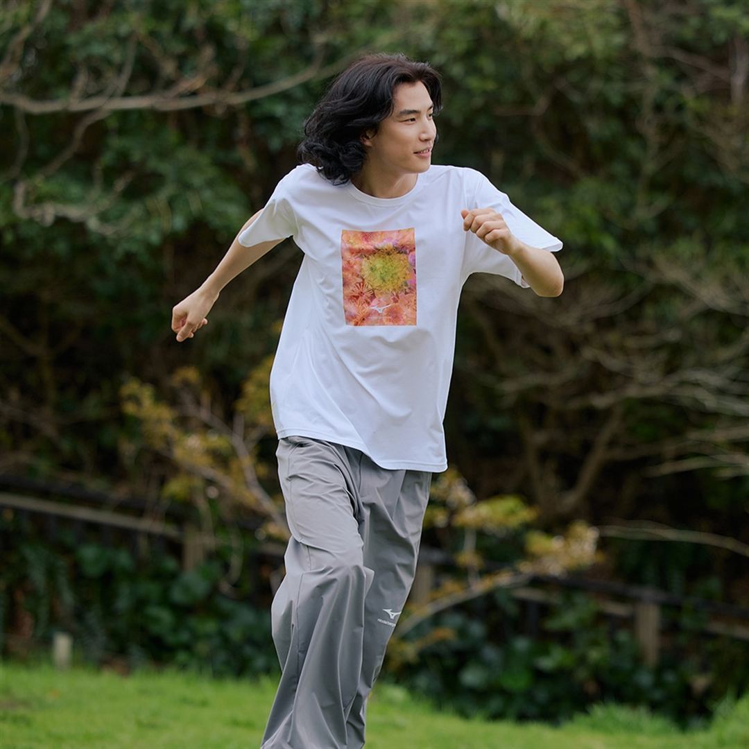 【ニコライ バーグマン】グラフィックTシャツ ホワイト×ブラック S