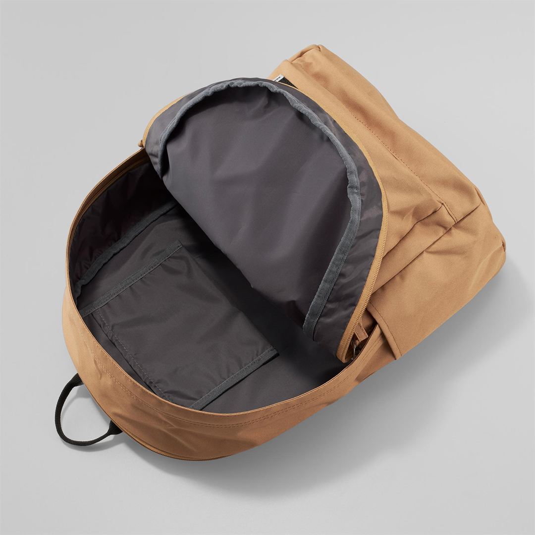 coloreバックパック(22L) ブラック