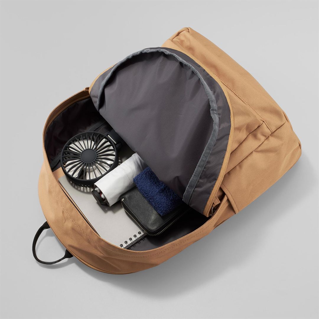coloreバックパック(22L) ブラック