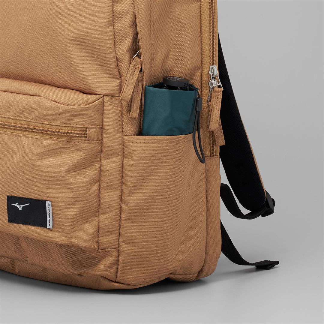 coloreバックパック(22L) ブラック