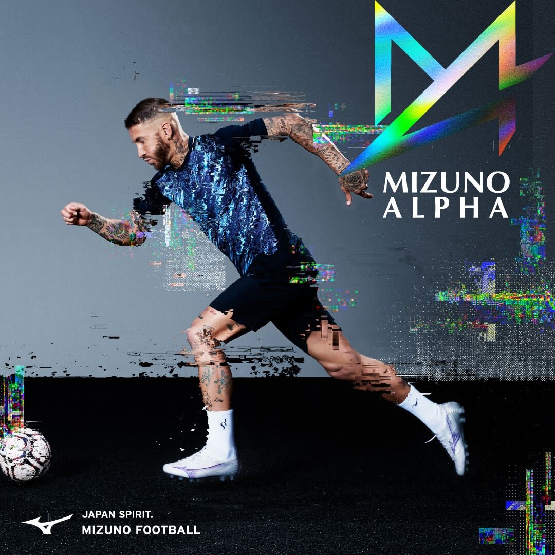 ミズノアルファ PRO ホワイト×イグニッションレッド×ブルー 23.0
