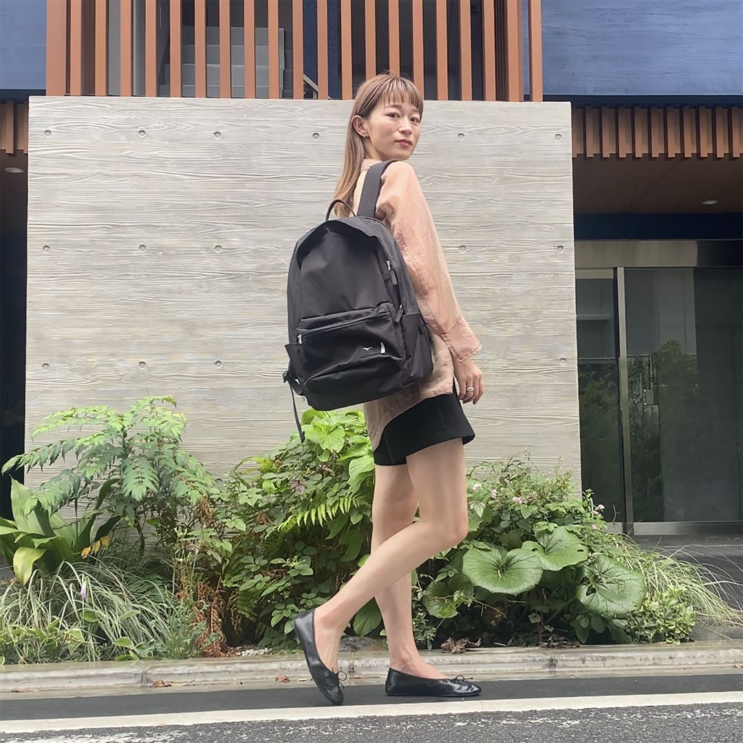 coloreバックパック(22L) ブラック