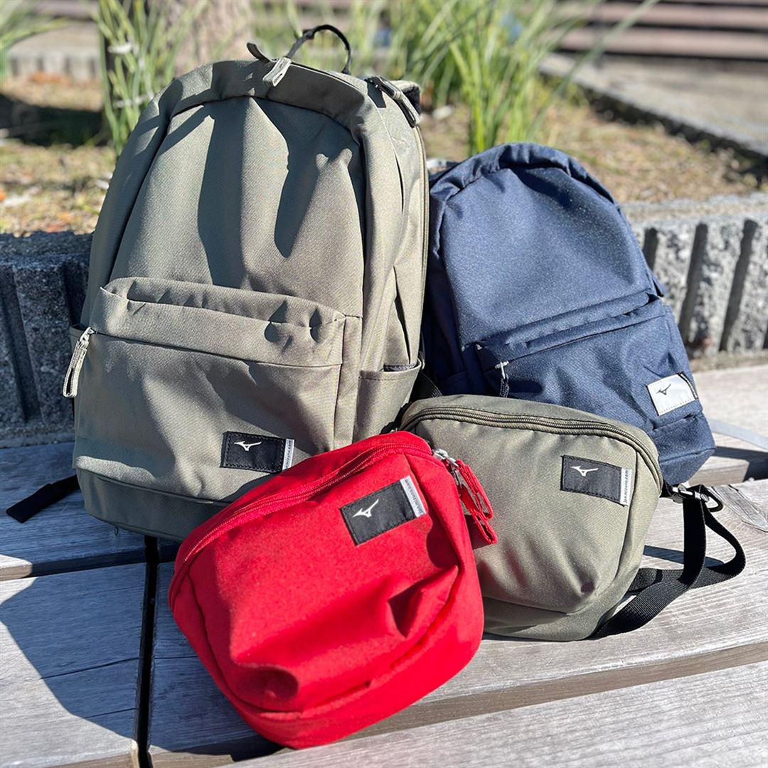 COLOREバックパック14L ブラック