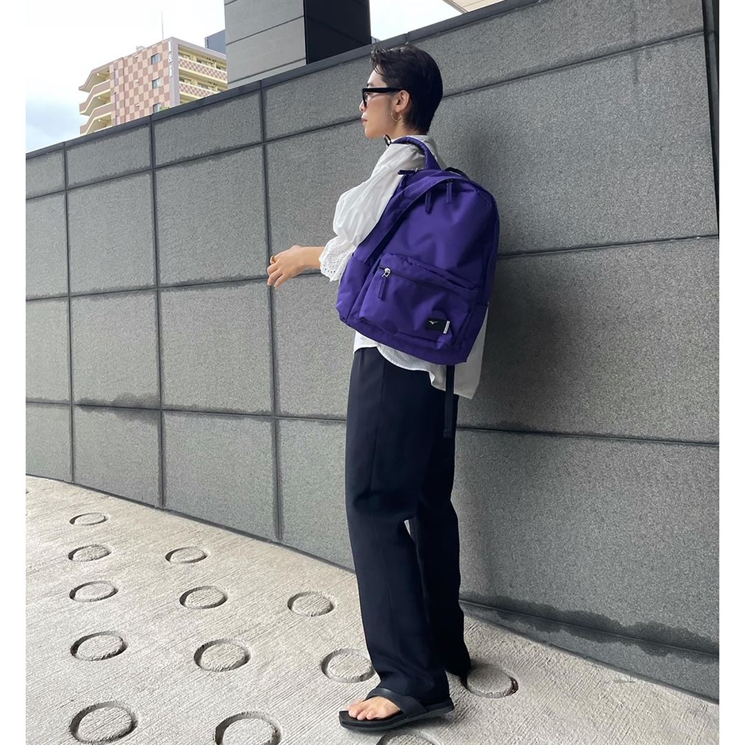 coloreバックパック(22L) ブラック