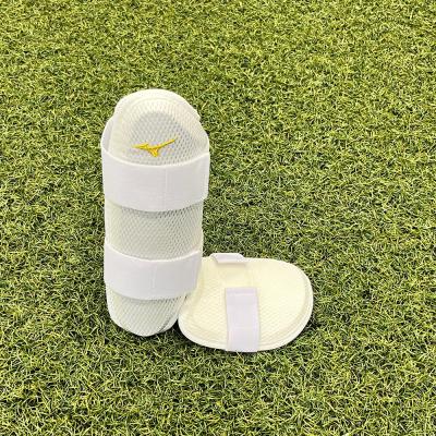 ミズノ直営店限定／ミズノプロ】フットガード(左足／右打者用
