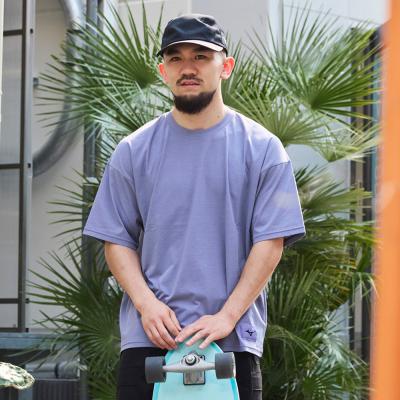 ルーズフィットTシャツ