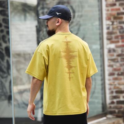 ルーズフィットTシャツ