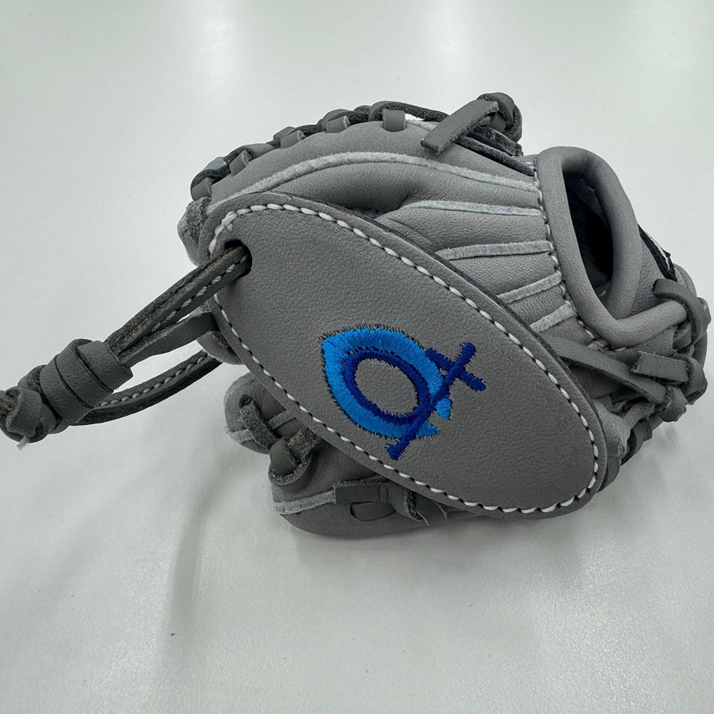 イチロー　直筆　ミニチュアグラブ　kobe イチロー 直筆 ミニチュアグラブ kobe