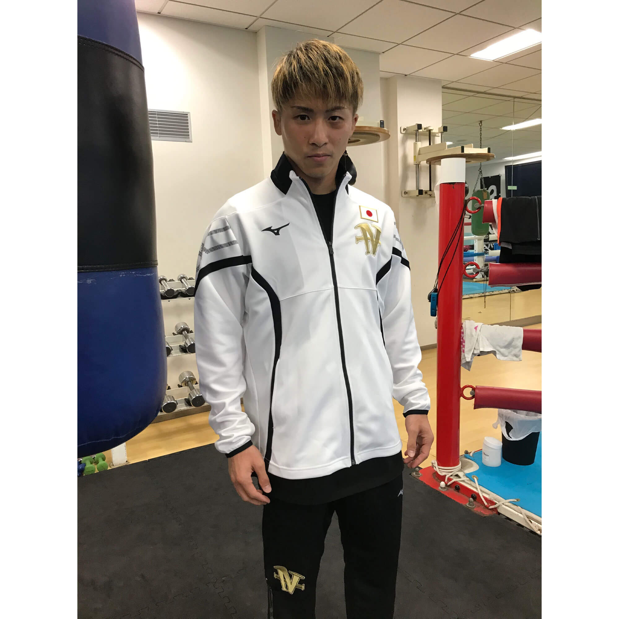 ミズノ ブレスサーモ ウィンブレーカー 上下M 井上尚弥モデル