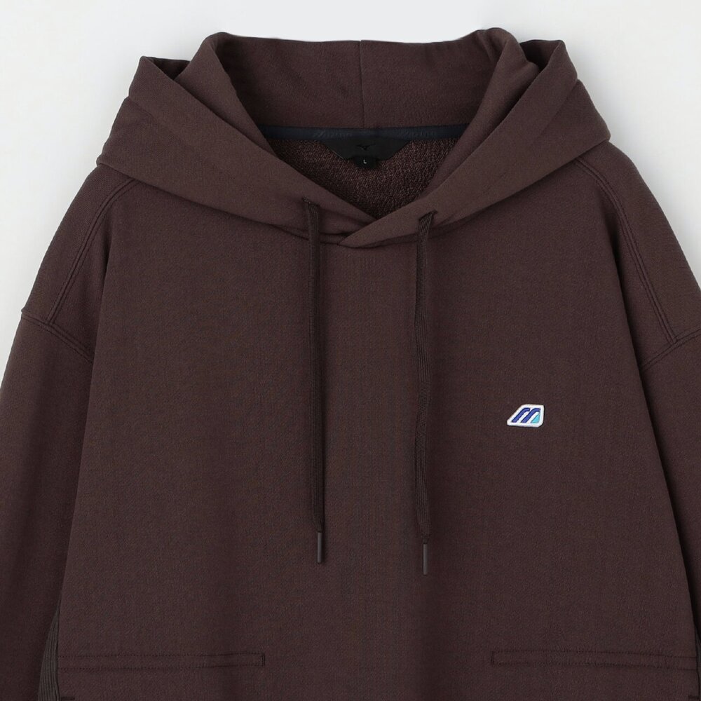 ミズノ直営店限定】モノグラムMポリエステルスパントパーカー|B2JCC014