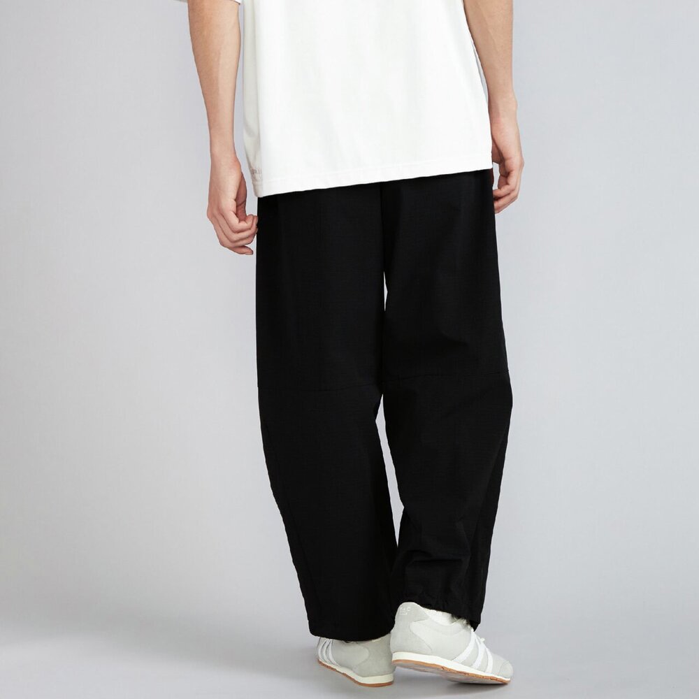 ぱんてつ ストレッチテーパードパンツ｜AJUGA.（アジュガ）公式通販サイト