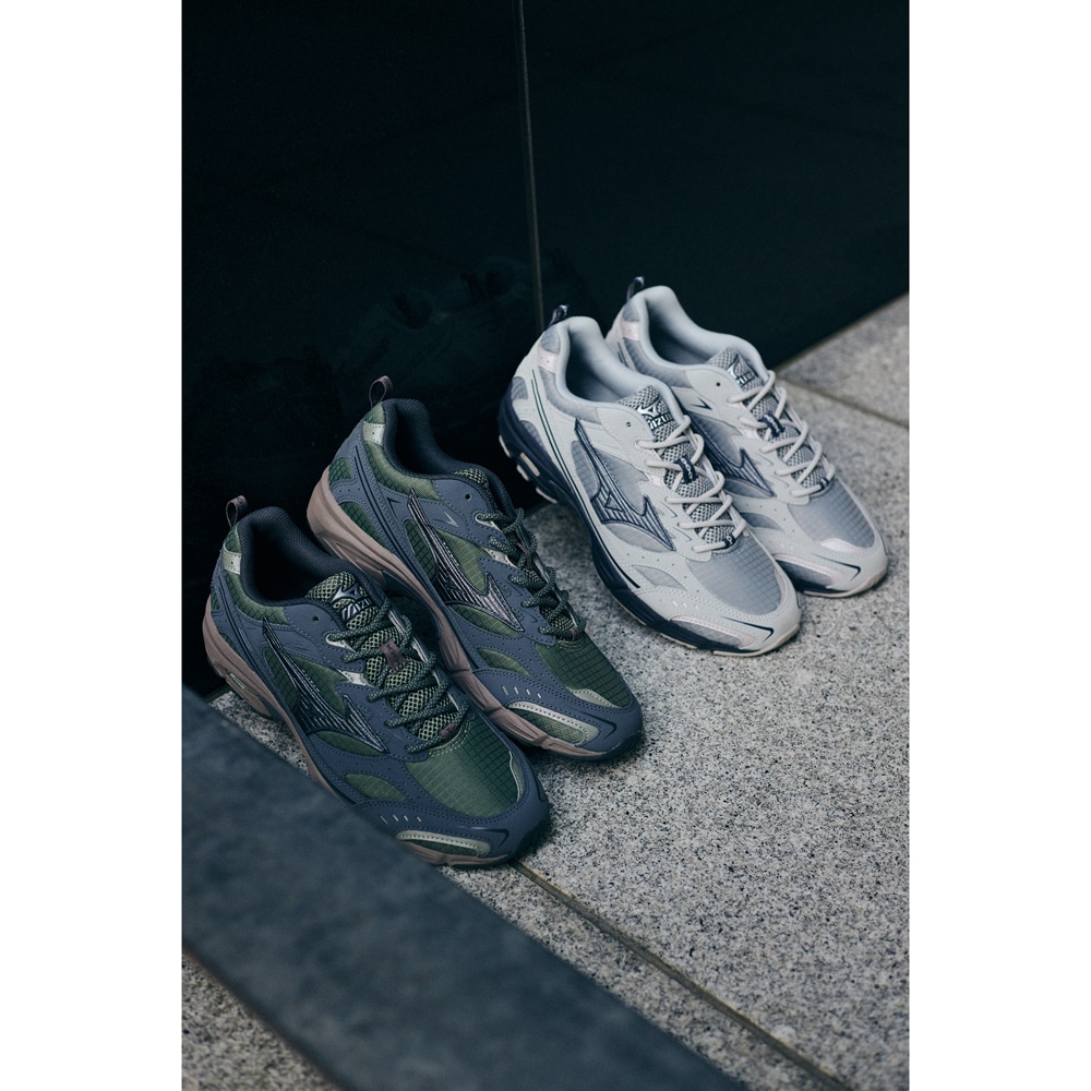 スニーカー MIZUNO Men Sneakers Blue D1GA2468 06 MIZUNO Men Sneakers Blue D1GA2468 06 (MIZUNO/スニーカー