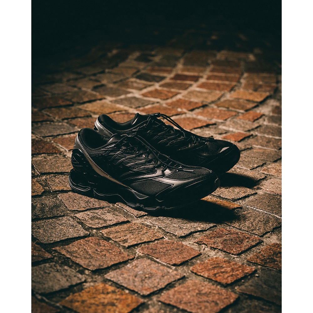 ミズノ　ヘレナとディディウス ÉDIFICE』 と 『IÉNA』、『Herringbone Footwear』 とタッグを