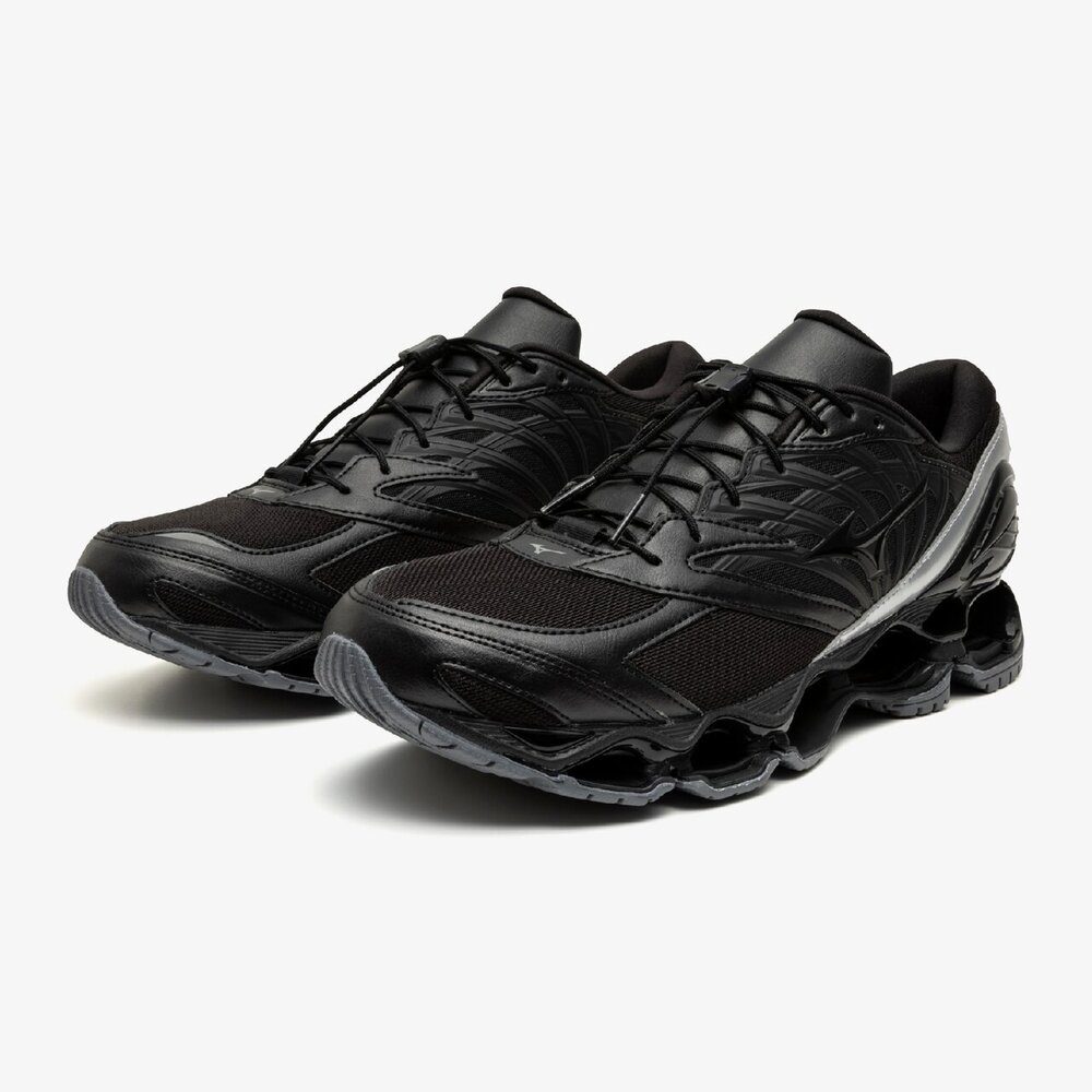 ミズノ　ヘレナとディディウス ÉDIFICE』 と 『IÉNA』、『Herringbone Footwear』 とタッグを
