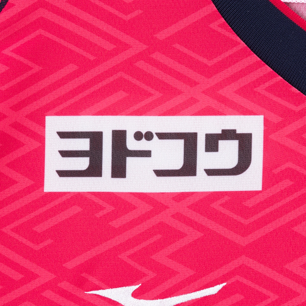 セレッソ大阪 06-07年 ミズノ製 ユニフォーム 12番 未使用品 セレッソ大阪 06-07年 ミズノ製 ユニフォーム 12番 未使用品