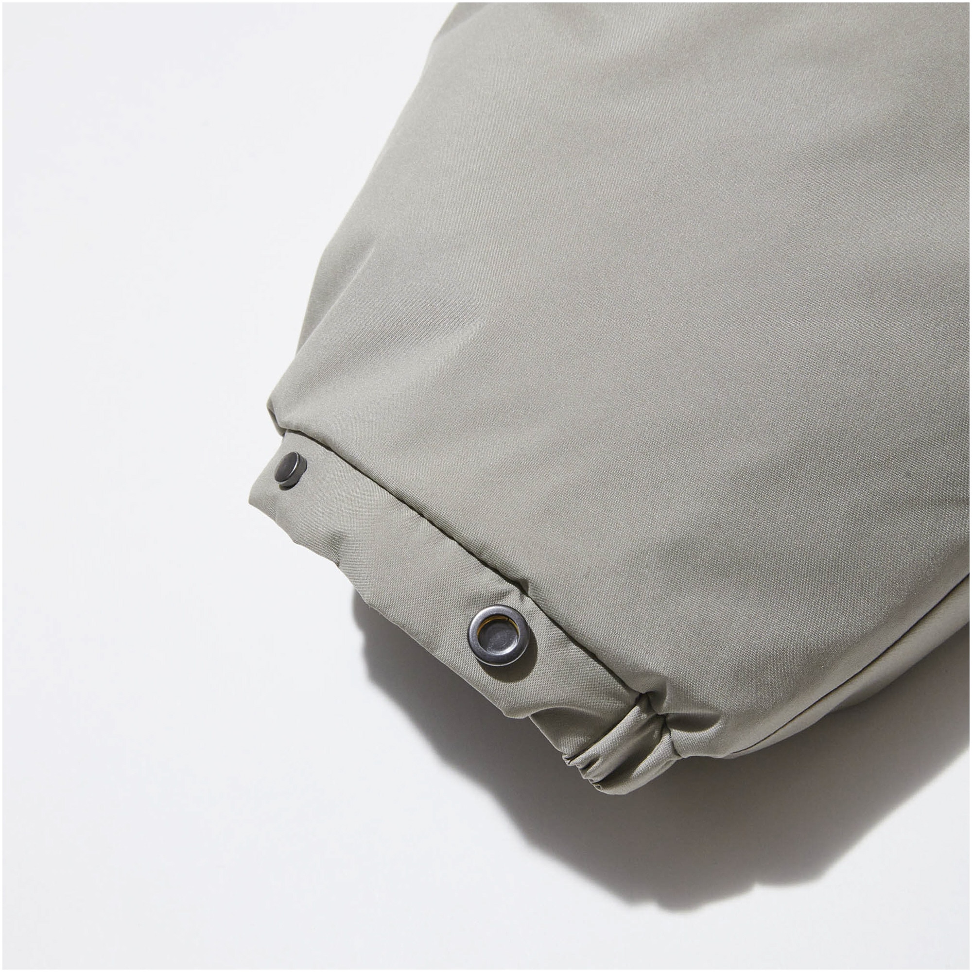 inkリメイク 名作〝TRAVELER〟 ポンチョダウン　新品未使用品 吸湿発熱】URBAN RESEARCH DOORS コラボレーション GORE-TEX