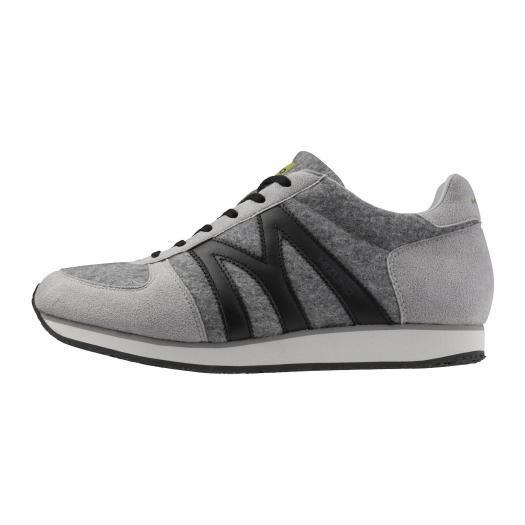 未使用 マーガレットハウエル × ミズノ ランニングシューズ 23.5 MR1 定価2.8万】ミズノ×マーガレットハウエル MIZUNO×MARGARET