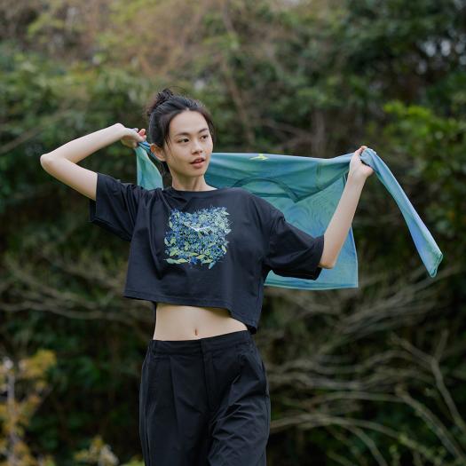 【ニコライ】 ニコライ バーグマン】グラフィックTシャツ|32JA6NB3|ミズノ