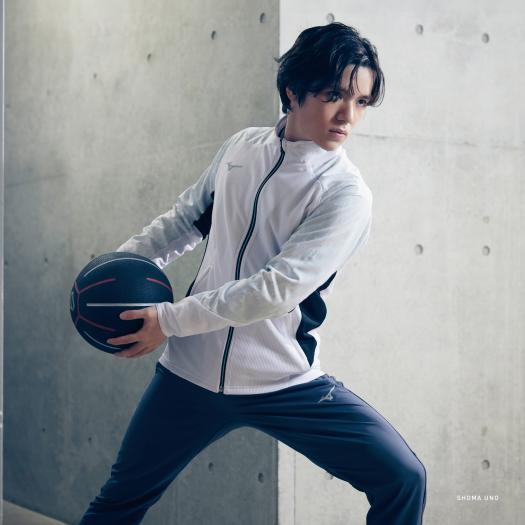 汗処理／通気】ドライエアロフローハイブリッドジャケット|32MCC031