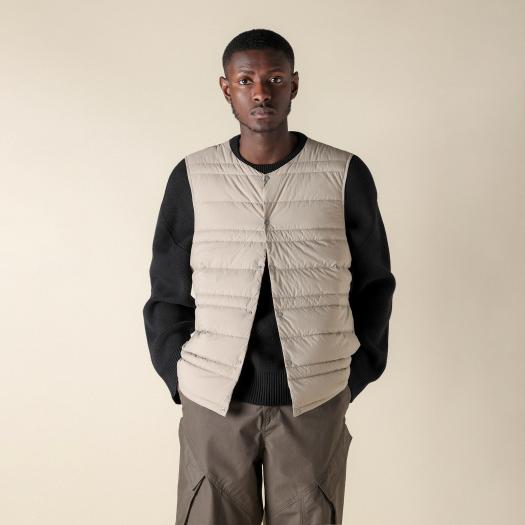 吸湿発熱】ブレスサーモコンパクトダウンベスト|B2MEB551|Go to by